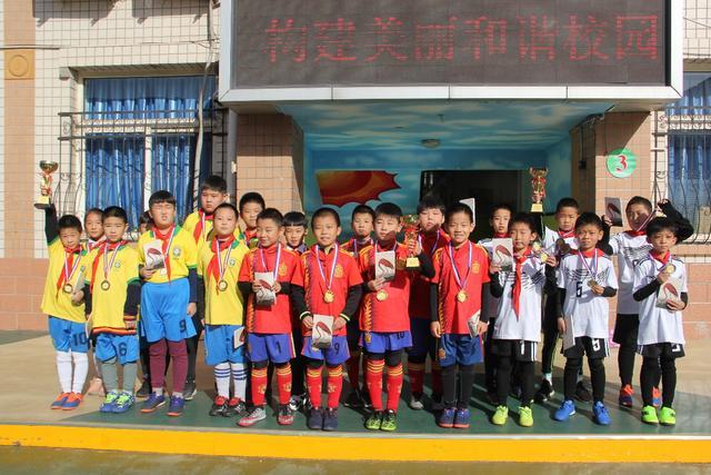 两场比赛仅获3分，郭士强下半场选择弃用男篮前锋